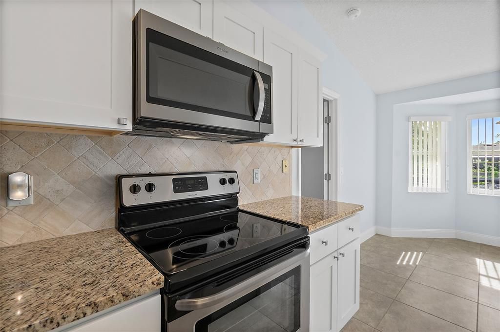 Active With Contract: $269,000 (3 beds, 2 baths, 1301 Square Feet)