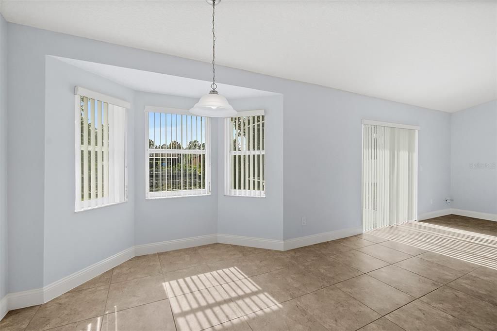 Active With Contract: $269,000 (3 beds, 2 baths, 1301 Square Feet)