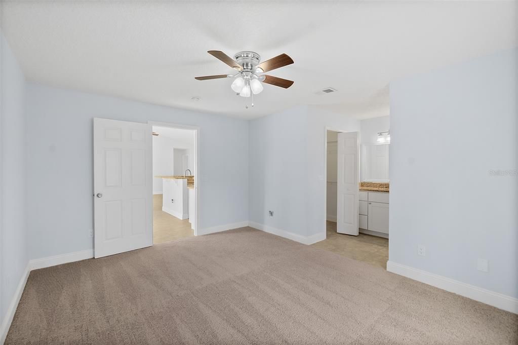 Active With Contract: $269,000 (3 beds, 2 baths, 1301 Square Feet)