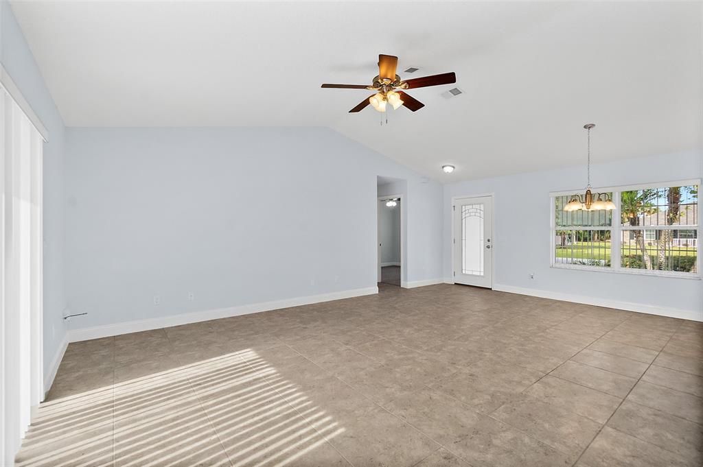 Active With Contract: $269,000 (3 beds, 2 baths, 1301 Square Feet)