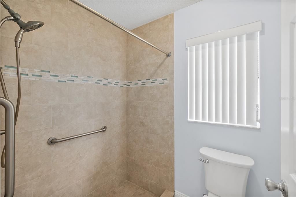 Active With Contract: $269,000 (3 beds, 2 baths, 1301 Square Feet)