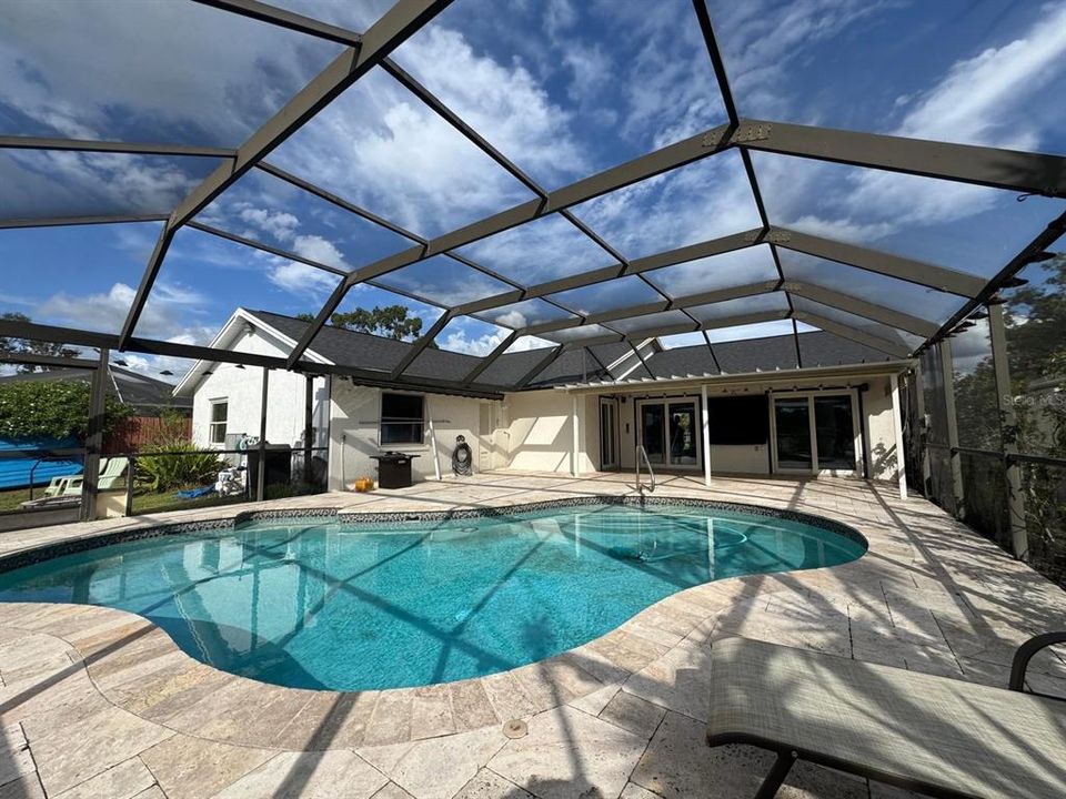 En Venta: $579,900 (4 camas, 2 baños, 1845 Pies cuadrados)