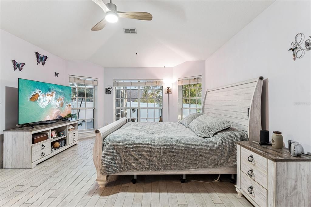 На продажу: $530,000 (4 спален, 2 ванн, 2321 Квадратных фут)