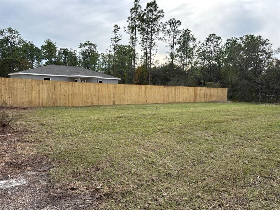 合同活跃: $257,500 (3 贝兹, 2 浴室, 1530 平方英尺)