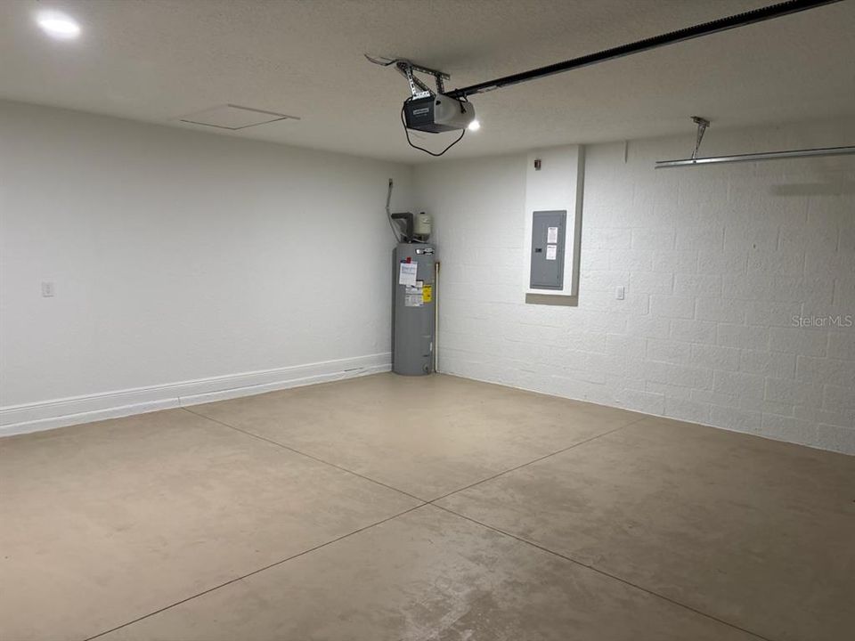 合同活跃: $257,500 (3 贝兹, 2 浴室, 1530 平方英尺)