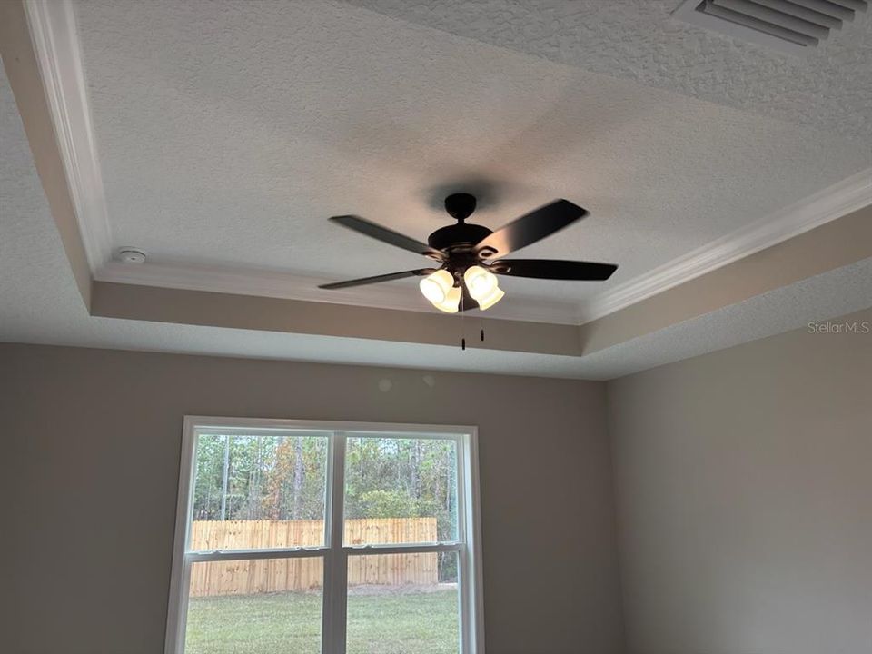 合同活跃: $257,500 (3 贝兹, 2 浴室, 1530 平方英尺)