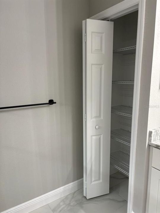 合同活跃: $257,500 (3 贝兹, 2 浴室, 1530 平方英尺)