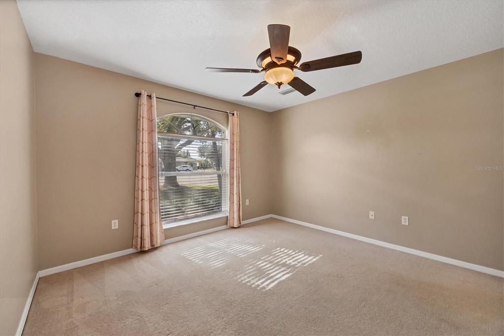 Active With Contract: $389,000 (3 beds, 2 baths, 1572 Square Feet)