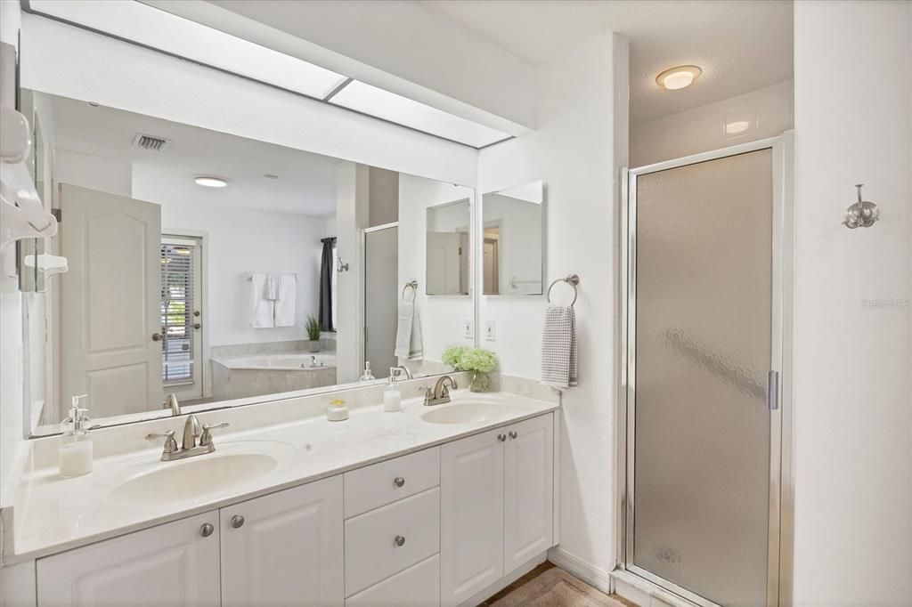 Active With Contract: $389,000 (3 beds, 2 baths, 1572 Square Feet)