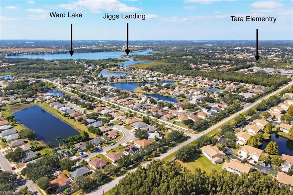 Active With Contract: $389,000 (3 beds, 2 baths, 1572 Square Feet)