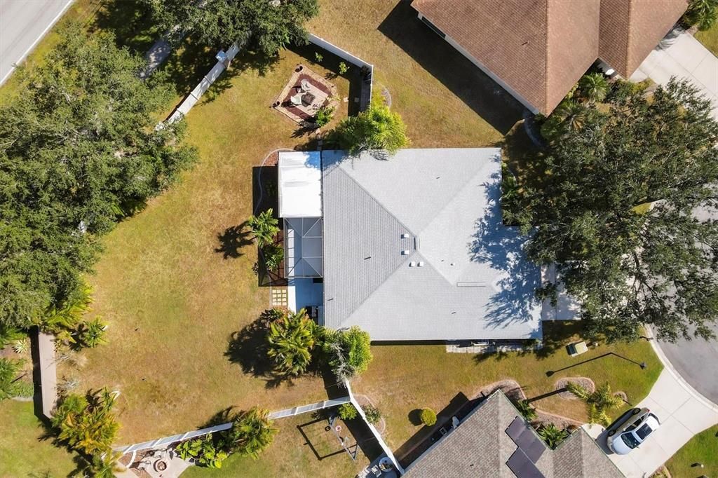 Active With Contract: $389,000 (3 beds, 2 baths, 1572 Square Feet)