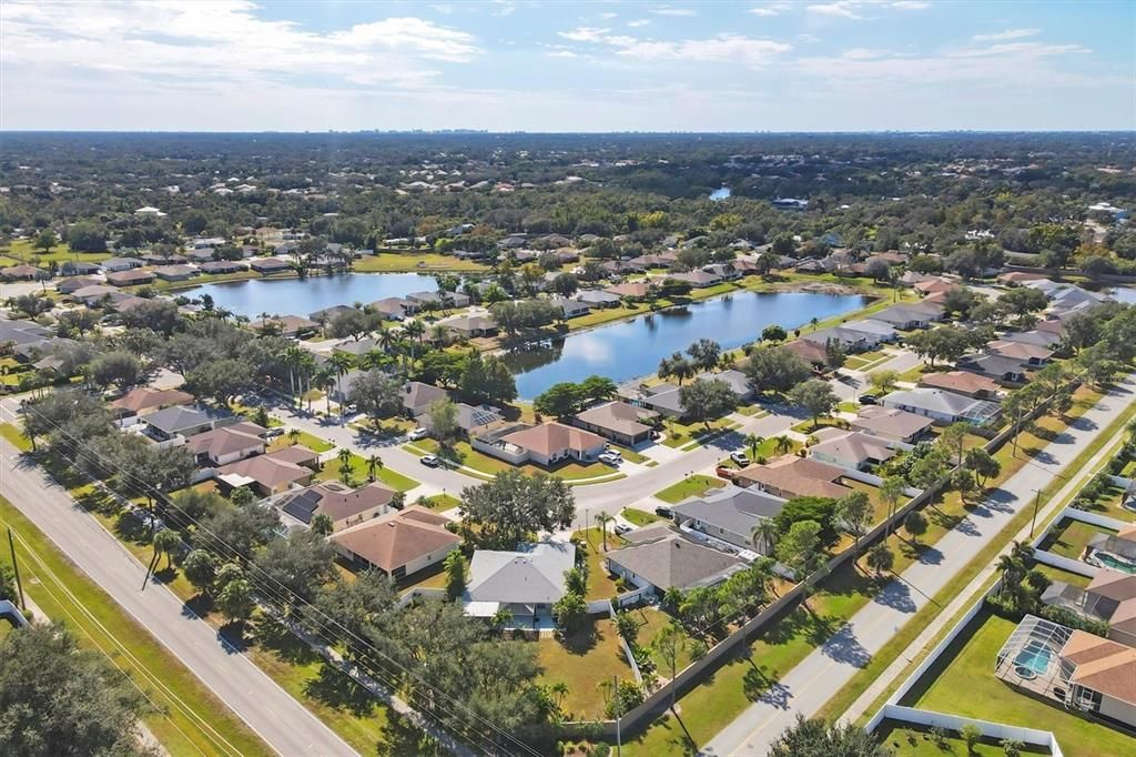 Active With Contract: $389,000 (3 beds, 2 baths, 1572 Square Feet)