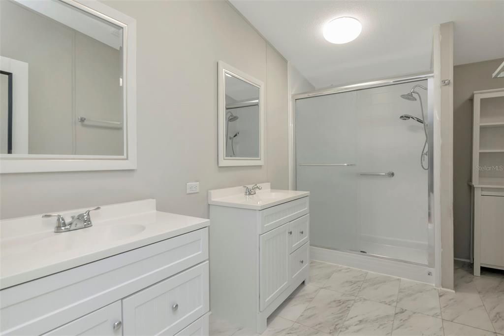 待售: $350,000 (3 贝兹, 2 浴室, 1728 平方英尺)