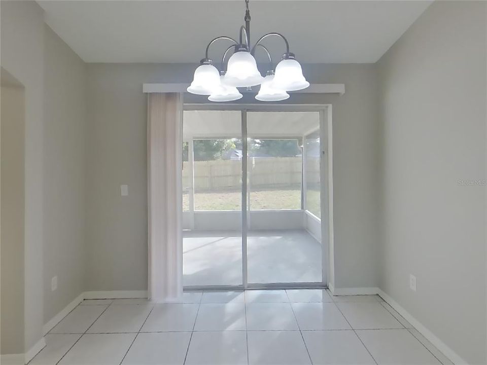 Active With Contract: $1,869 (2 beds, 2 baths, 1011 Square Feet)