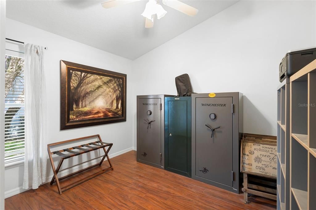 Active With Contract: $410,000 (4 beds, 2 baths, 1550 Square Feet)