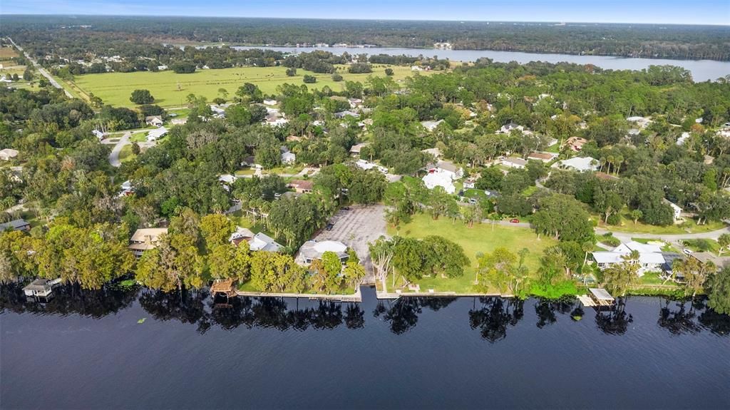 Active With Contract: $410,000 (4 beds, 2 baths, 1550 Square Feet)