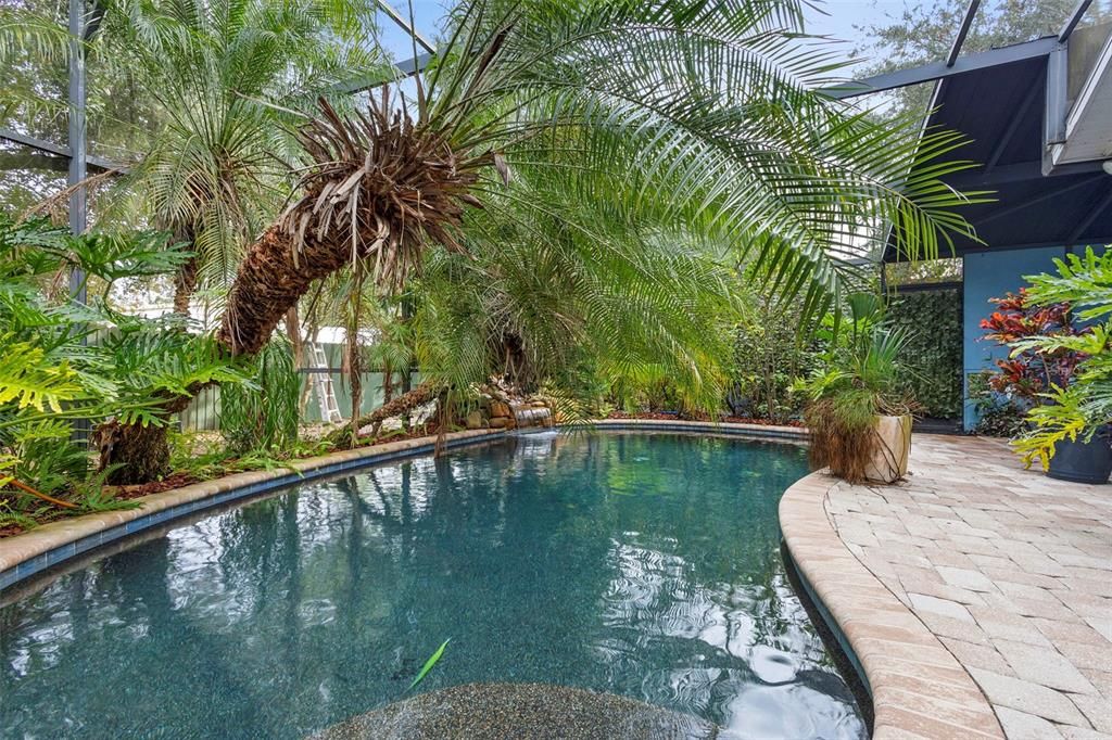 Active With Contract: $410,000 (4 beds, 2 baths, 1550 Square Feet)