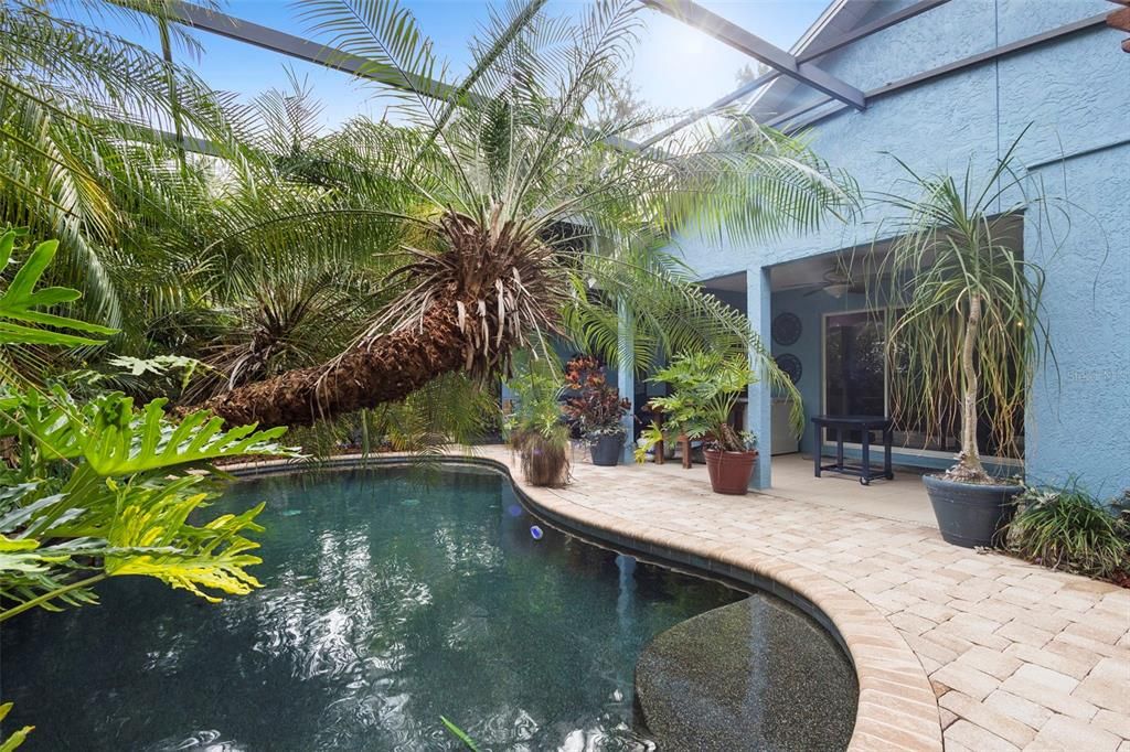 Active With Contract: $410,000 (4 beds, 2 baths, 1550 Square Feet)