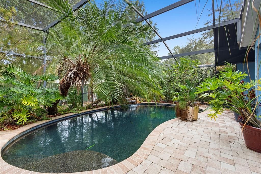 Active With Contract: $410,000 (4 beds, 2 baths, 1550 Square Feet)