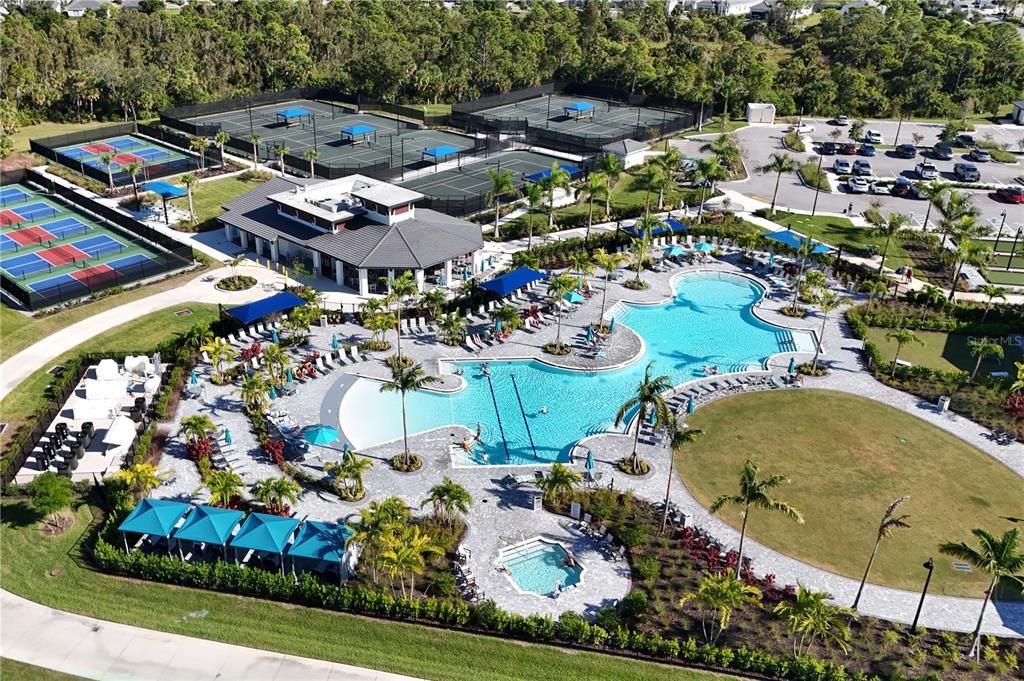 На продажу: $789,900 (4 спален, 2 ванн, 2242 Квадратных фут)