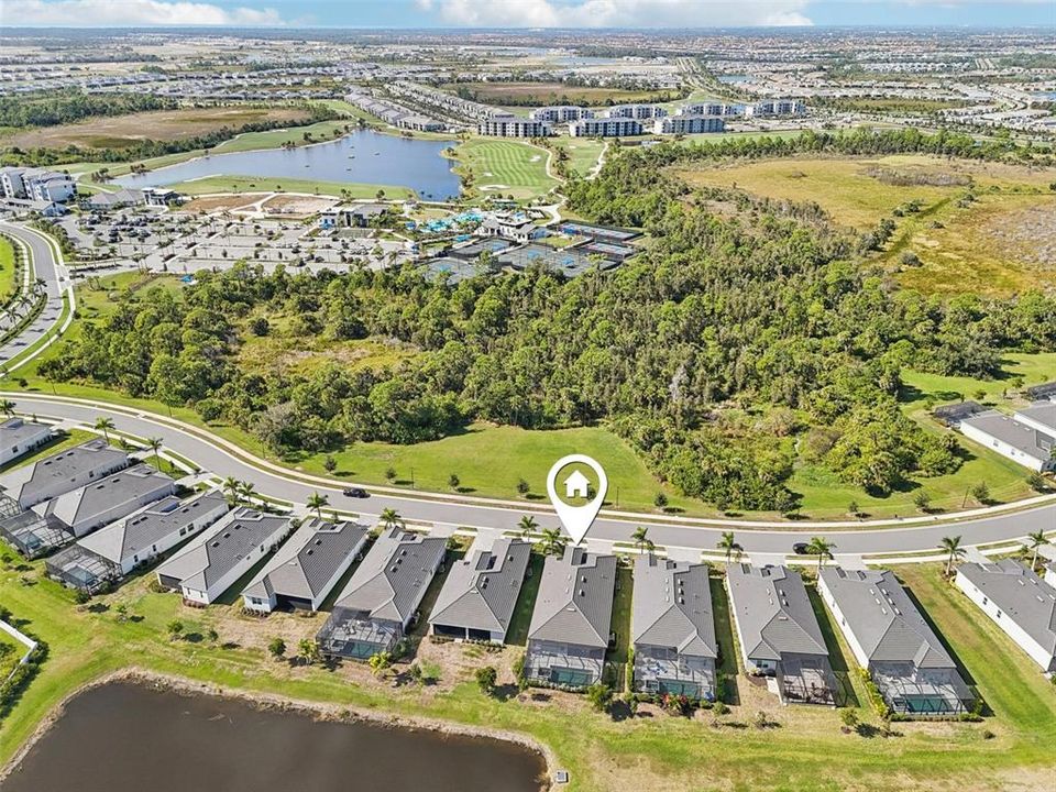 На продажу: $789,900 (4 спален, 2 ванн, 2242 Квадратных фут)