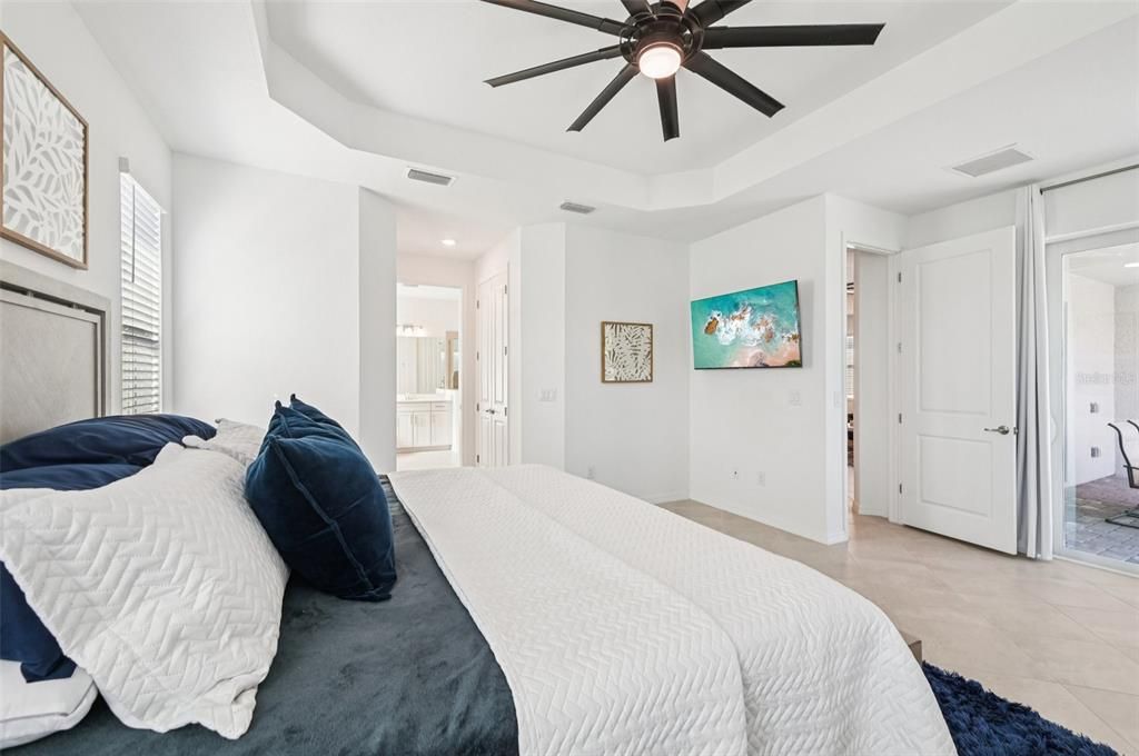 На продажу: $789,900 (4 спален, 2 ванн, 2242 Квадратных фут)