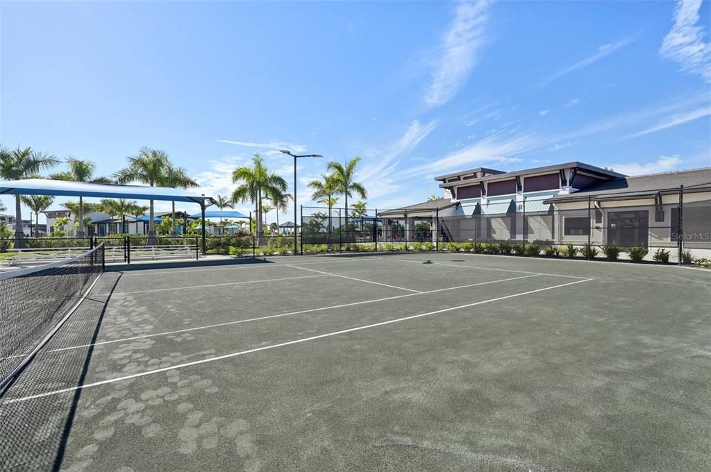 На продажу: $789,900 (4 спален, 2 ванн, 2242 Квадратных фут)