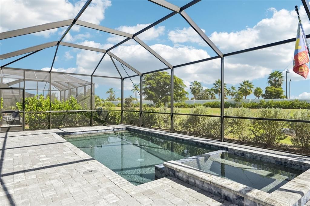 На продажу: $789,900 (4 спален, 2 ванн, 2242 Квадратных фут)