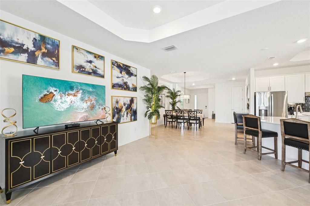 На продажу: $789,900 (4 спален, 2 ванн, 2242 Квадратных фут)