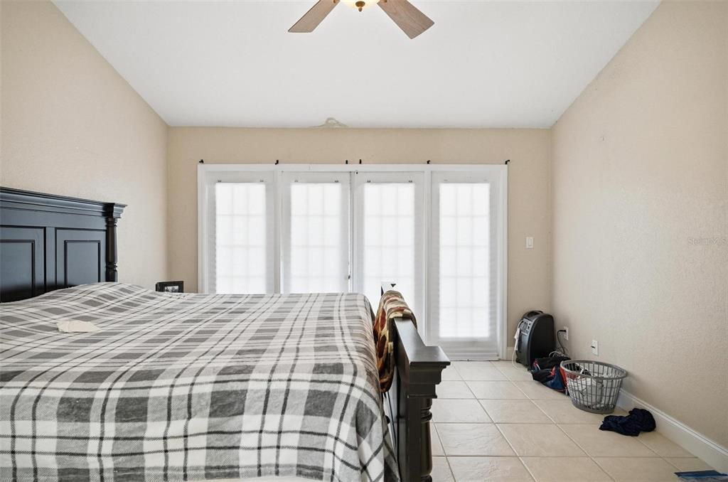 En Venta: $415,000 (3 camas, 2 baños, 1818 Pies cuadrados)