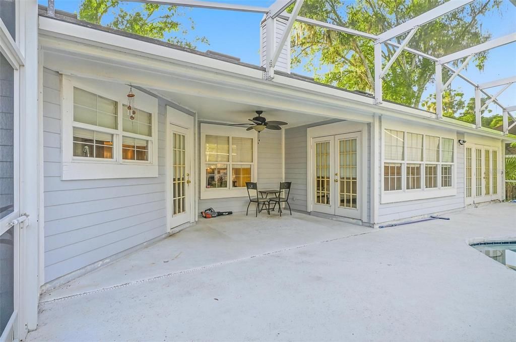 En Venta: $415,000 (3 camas, 2 baños, 1818 Pies cuadrados)