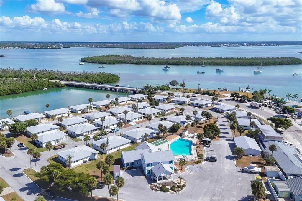 Activo con contrato: $289,900 (2 camas, 2 baños, 1044 Pies cuadrados)