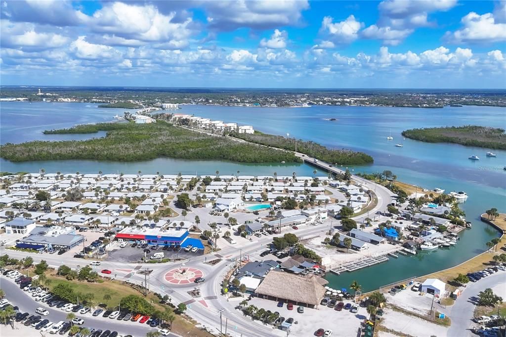 Activo con contrato: $289,900 (2 camas, 2 baños, 1044 Pies cuadrados)