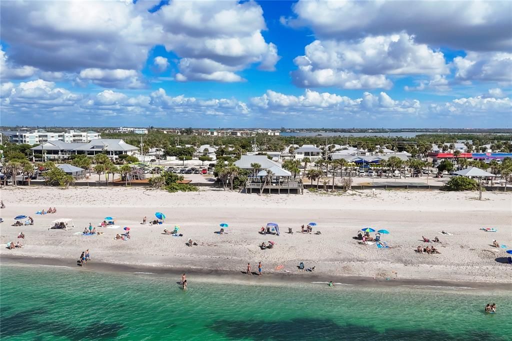 Activo con contrato: $289,900 (2 camas, 2 baños, 1044 Pies cuadrados)