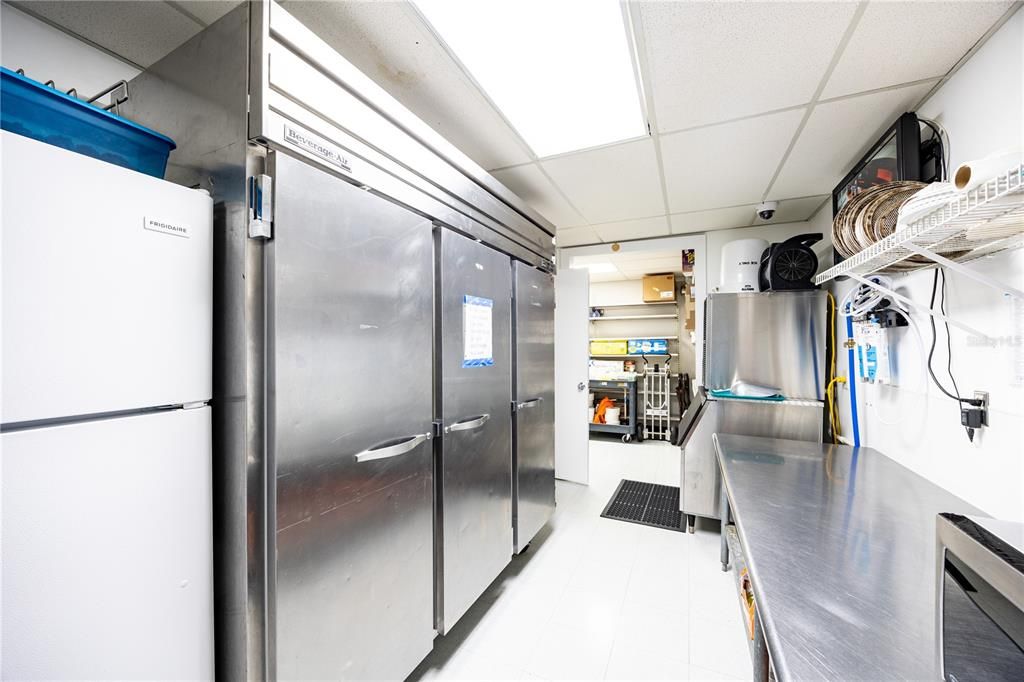 На продажу: $2,695,000 (0 спален, 0 ванн, 23462 Квадратных фут)