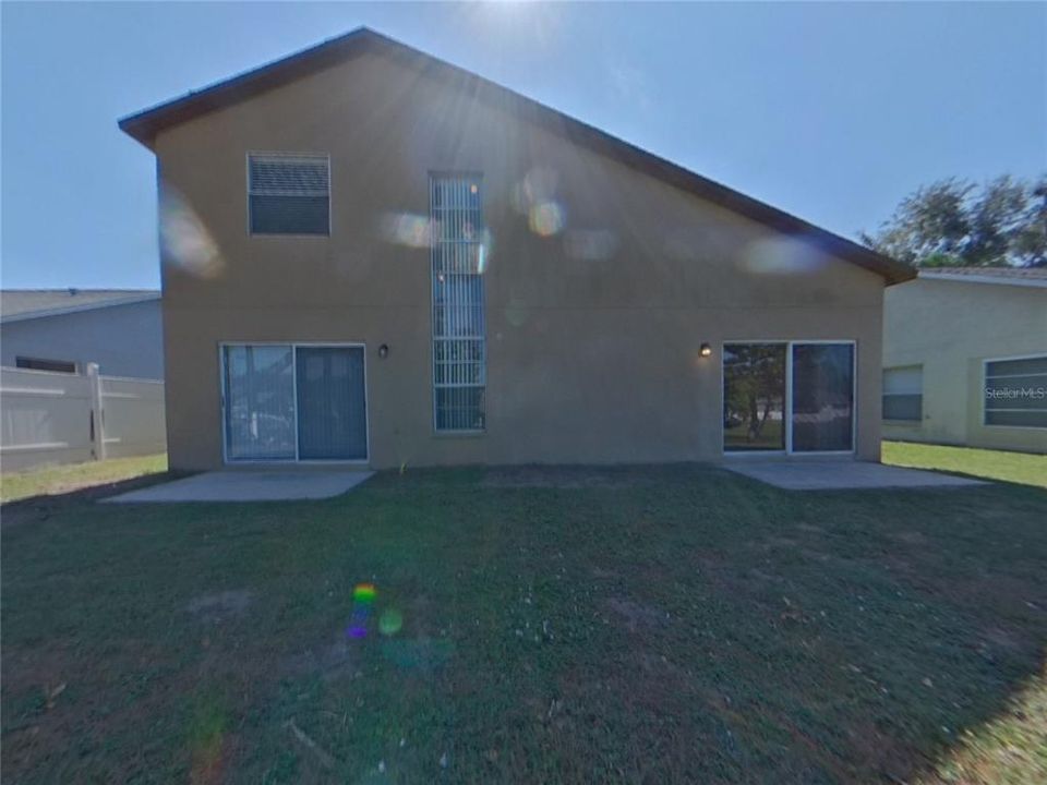 For Rent: $2,119 (3 beds, 2 baths, 1904 Square Feet)