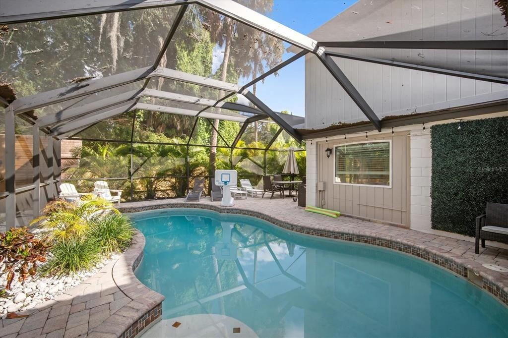 待售: $725,000 (5 贝兹, 4 浴室, 2297 平方英尺)