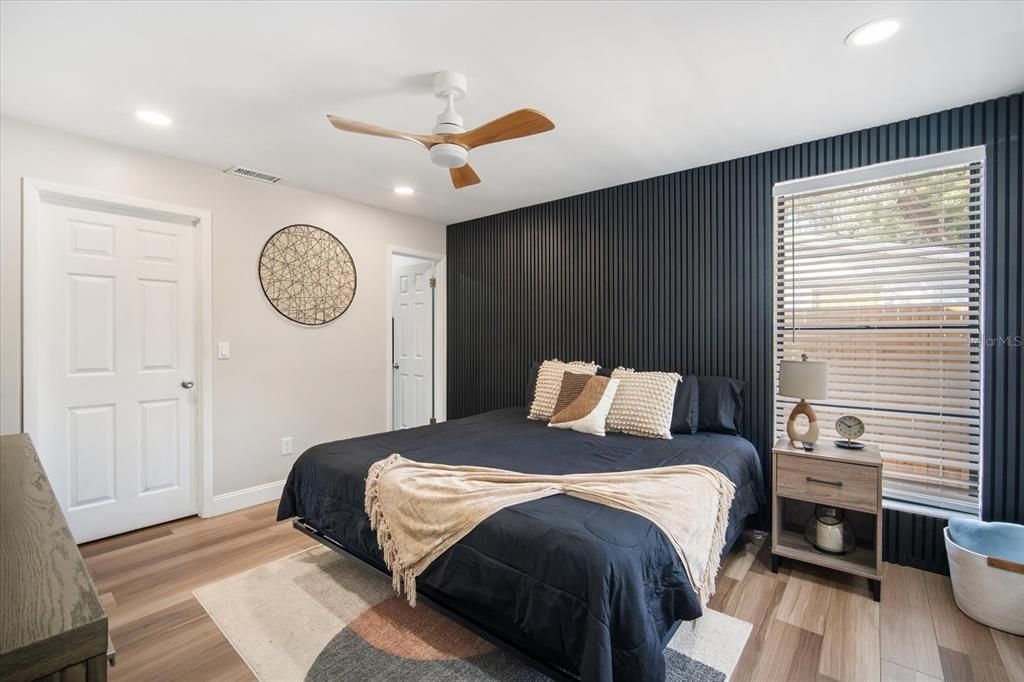 待售: $725,000 (5 贝兹, 4 浴室, 2297 平方英尺)