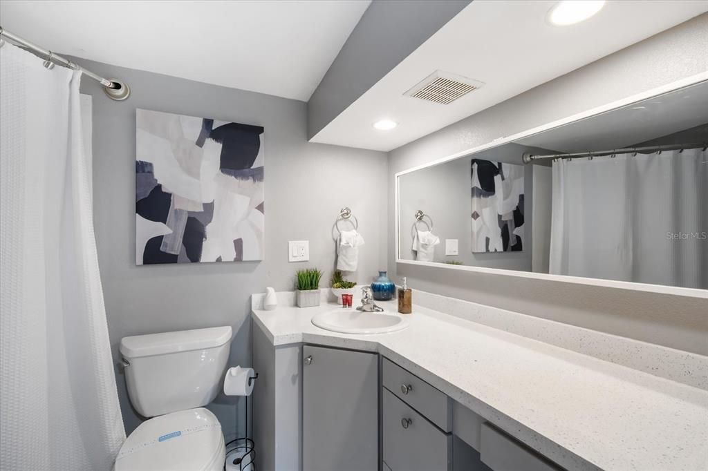 待售: $725,000 (5 贝兹, 4 浴室, 2297 平方英尺)