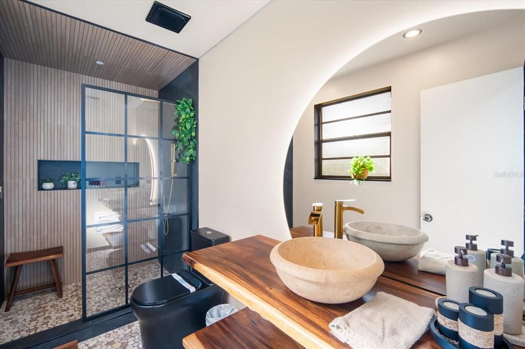 待售: $725,000 (5 贝兹, 4 浴室, 2297 平方英尺)