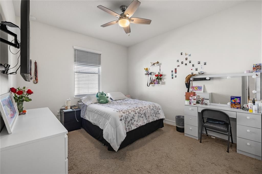 En Venta: $620,000 (4 camas, 3 baños, 2408 Pies cuadrados)