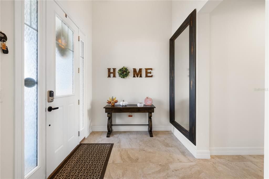 En Venta: $620,000 (4 camas, 3 baños, 2408 Pies cuadrados)