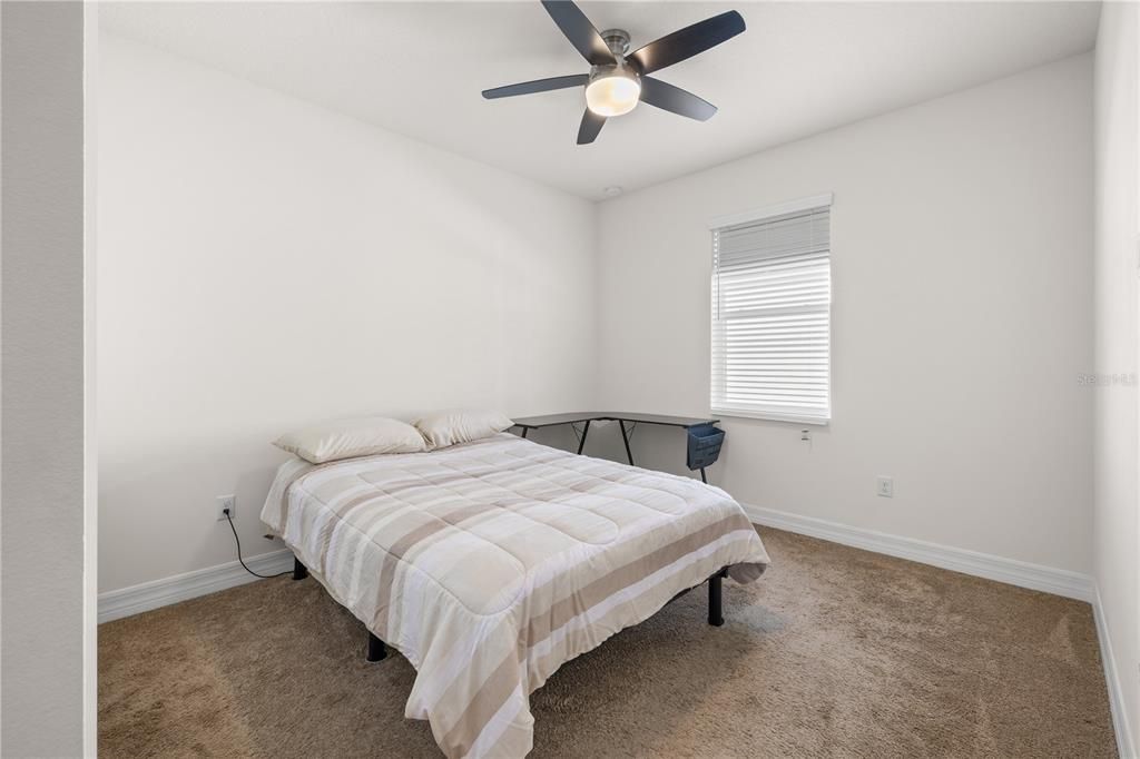 En Venta: $620,000 (4 camas, 3 baños, 2408 Pies cuadrados)