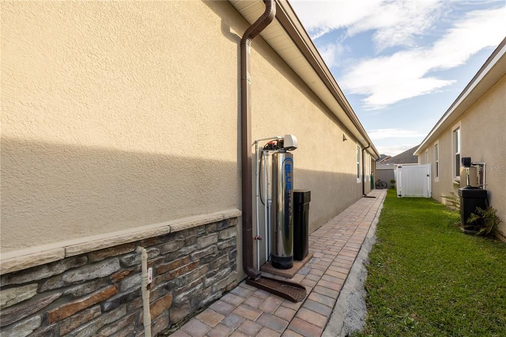 En Venta: $620,000 (4 camas, 3 baños, 2408 Pies cuadrados)