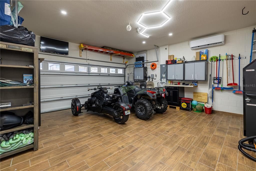 En Venta: $620,000 (4 camas, 3 baños, 2408 Pies cuadrados)