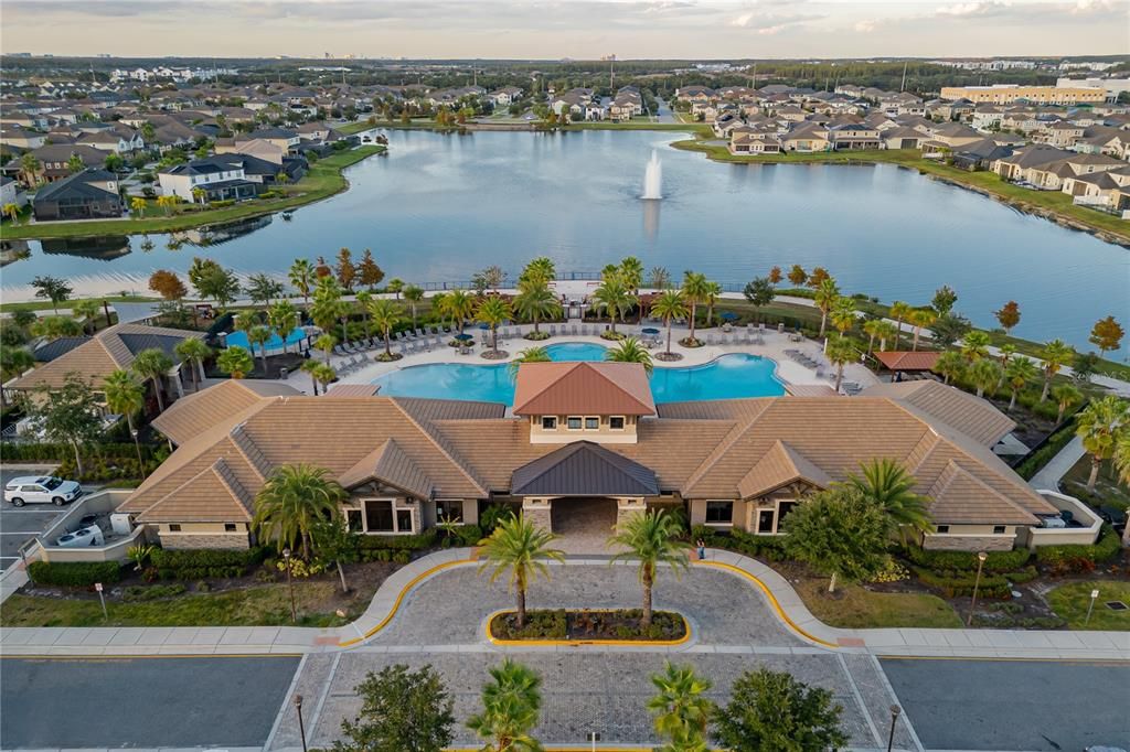 En Venta: $620,000 (4 camas, 3 baños, 2408 Pies cuadrados)