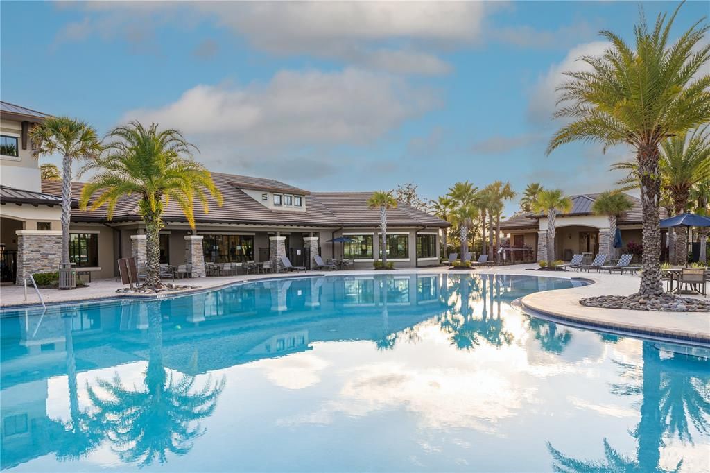 En Venta: $620,000 (4 camas, 3 baños, 2408 Pies cuadrados)