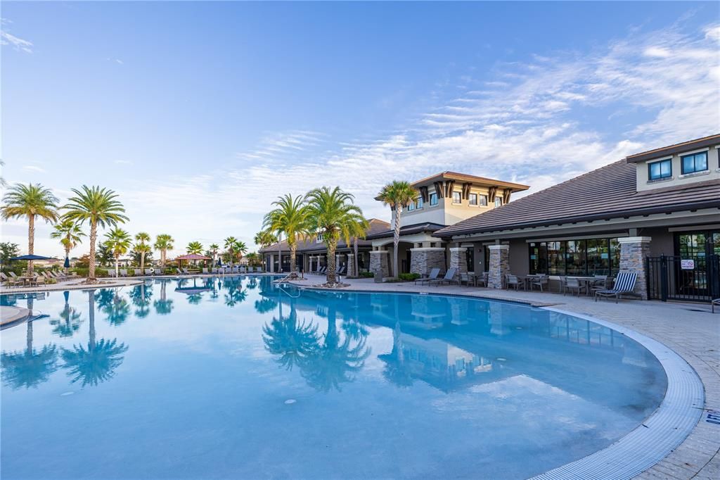 En Venta: $620,000 (4 camas, 3 baños, 2408 Pies cuadrados)