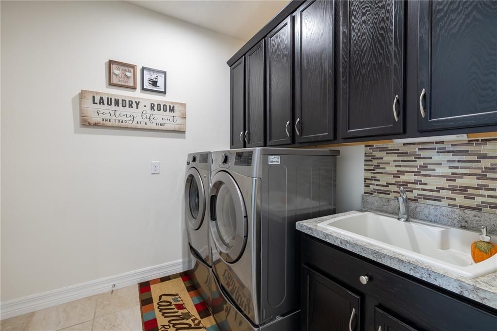 En Venta: $620,000 (4 camas, 3 baños, 2408 Pies cuadrados)