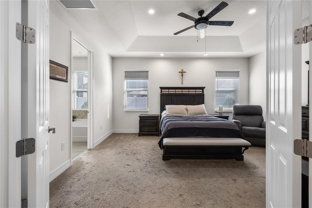 En Venta: $620,000 (4 camas, 3 baños, 2408 Pies cuadrados)